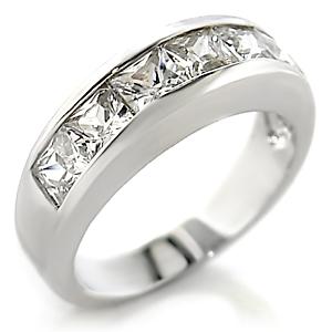 STUNNING 3CT CHANNEL SET RING-size 8/9